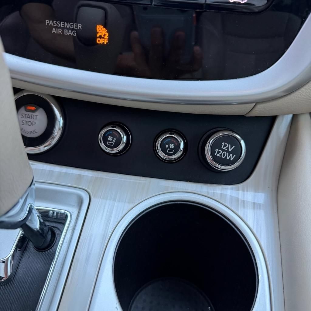 Used 2016 Nissan Murano Platinum w/ Platinum Technology Package FWD image 14