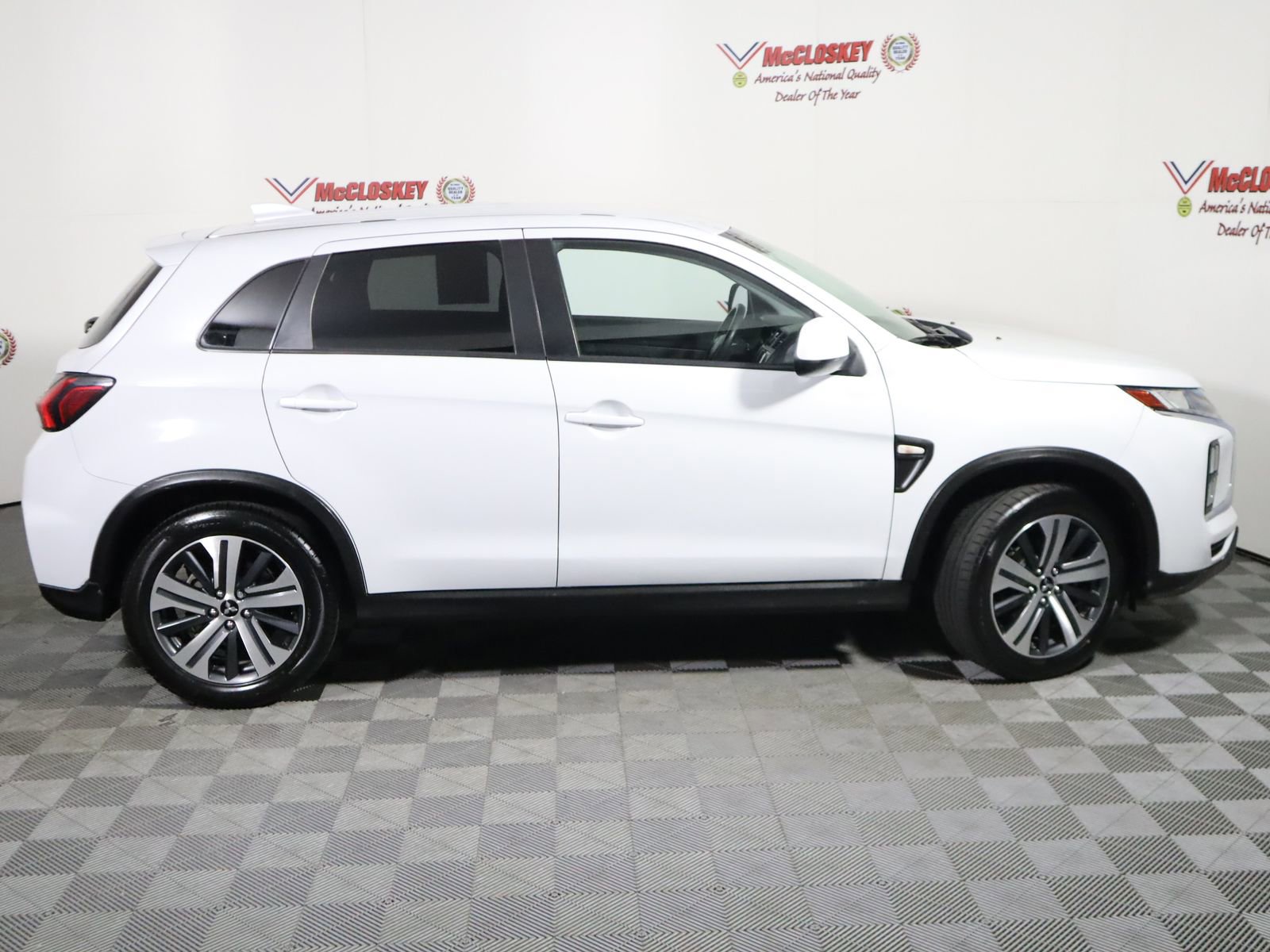 Used 2022 Mitsubishi Outlander Sport LE image 3