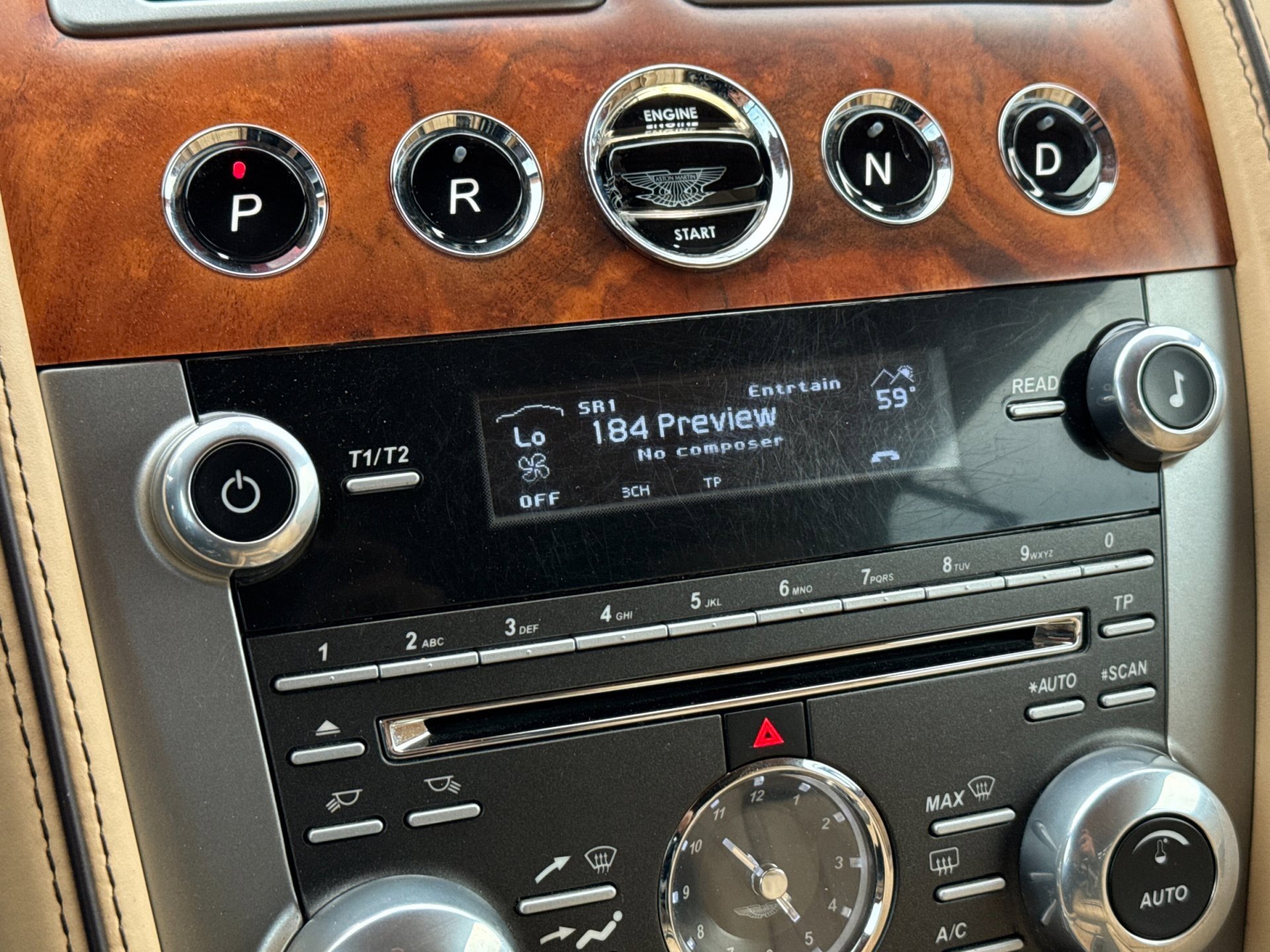 Used 2014 Aston Martin DB9 Volante image 16