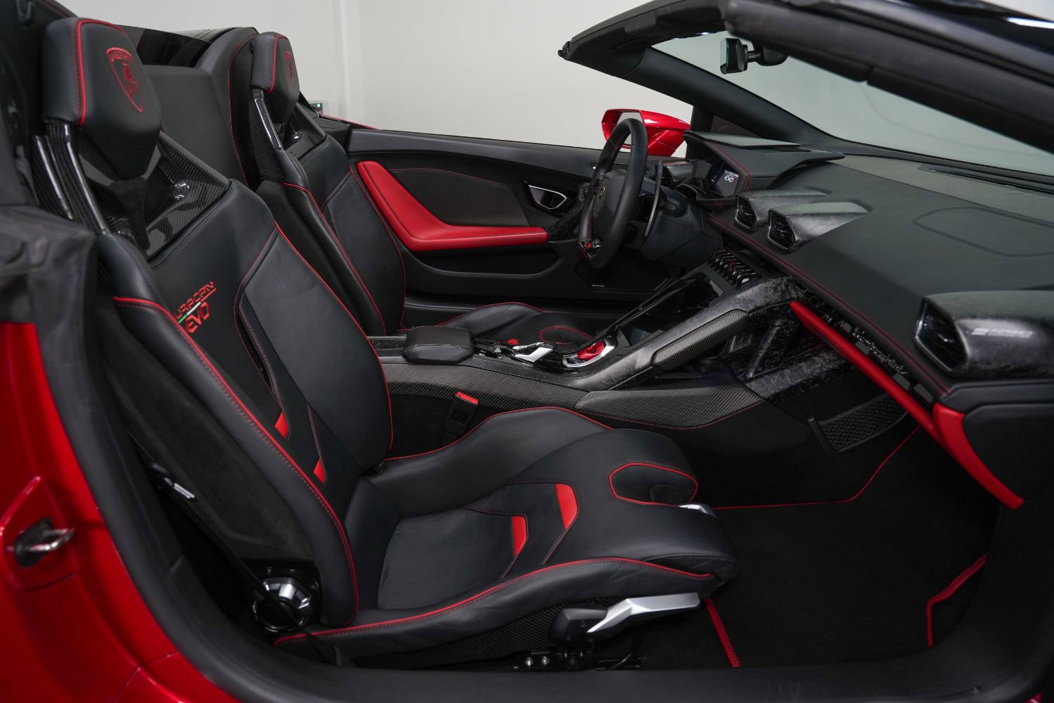 Used 2021 Lamborghini Huracan EVO AWD/4WD image 26