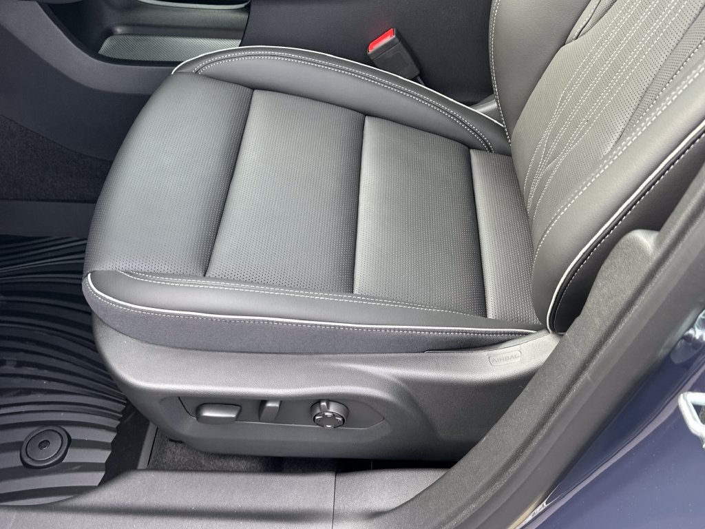 New 2026 Buick Envision Avenir AWD/4WD image 12
