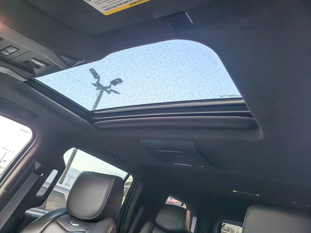 Certified 2017 Cadillac Escalade Platinum image 9