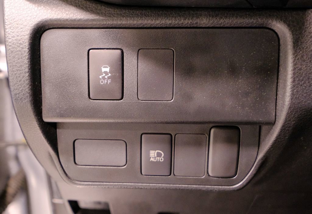 Used 2022 Toyota Tacoma SR5 image 38