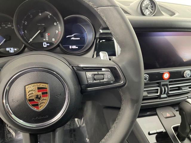 New 2025 Porsche Macan image 38