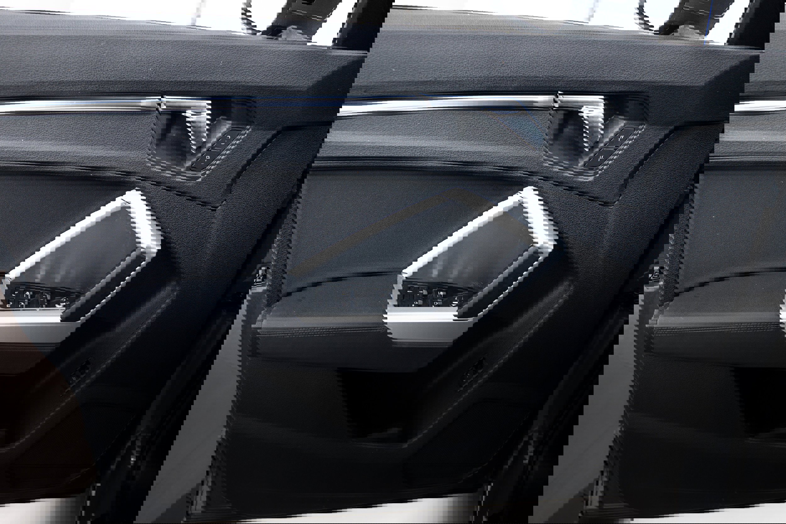 Used 2020 Audi Q3 2.0T Premium w/ Convenience Package image 11