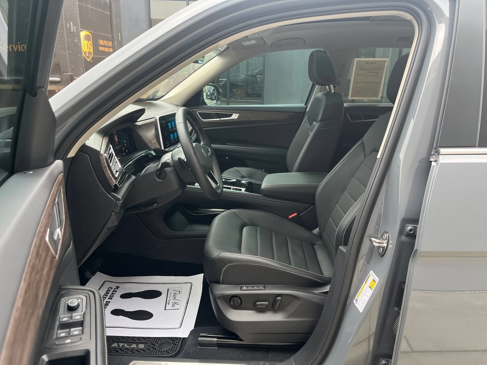 Certified 2026 Volkswagen Atlas SEL AWD/4WD image 30