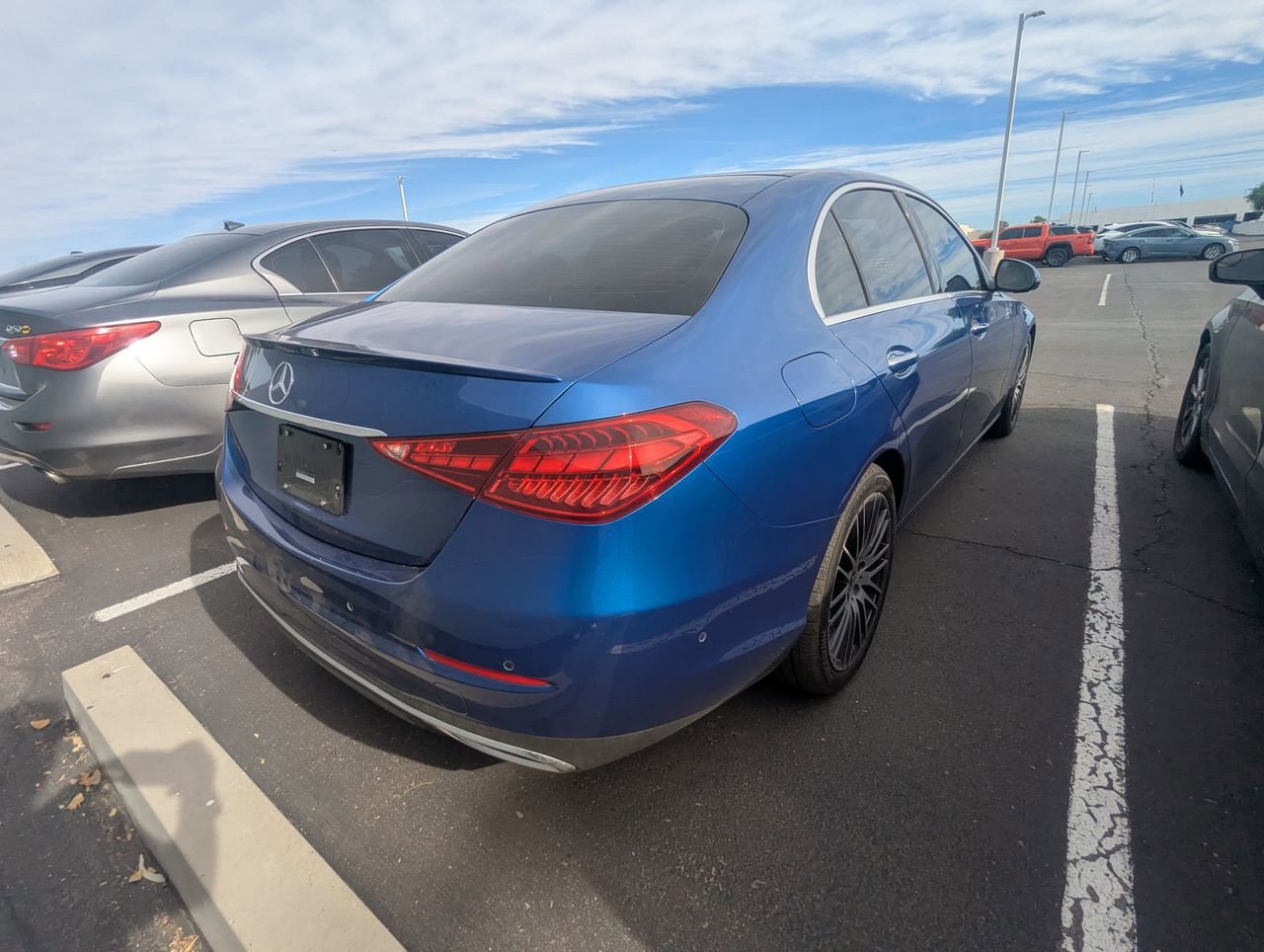 Used 2023 Mercedes-Benz C 300 Sedan image 5