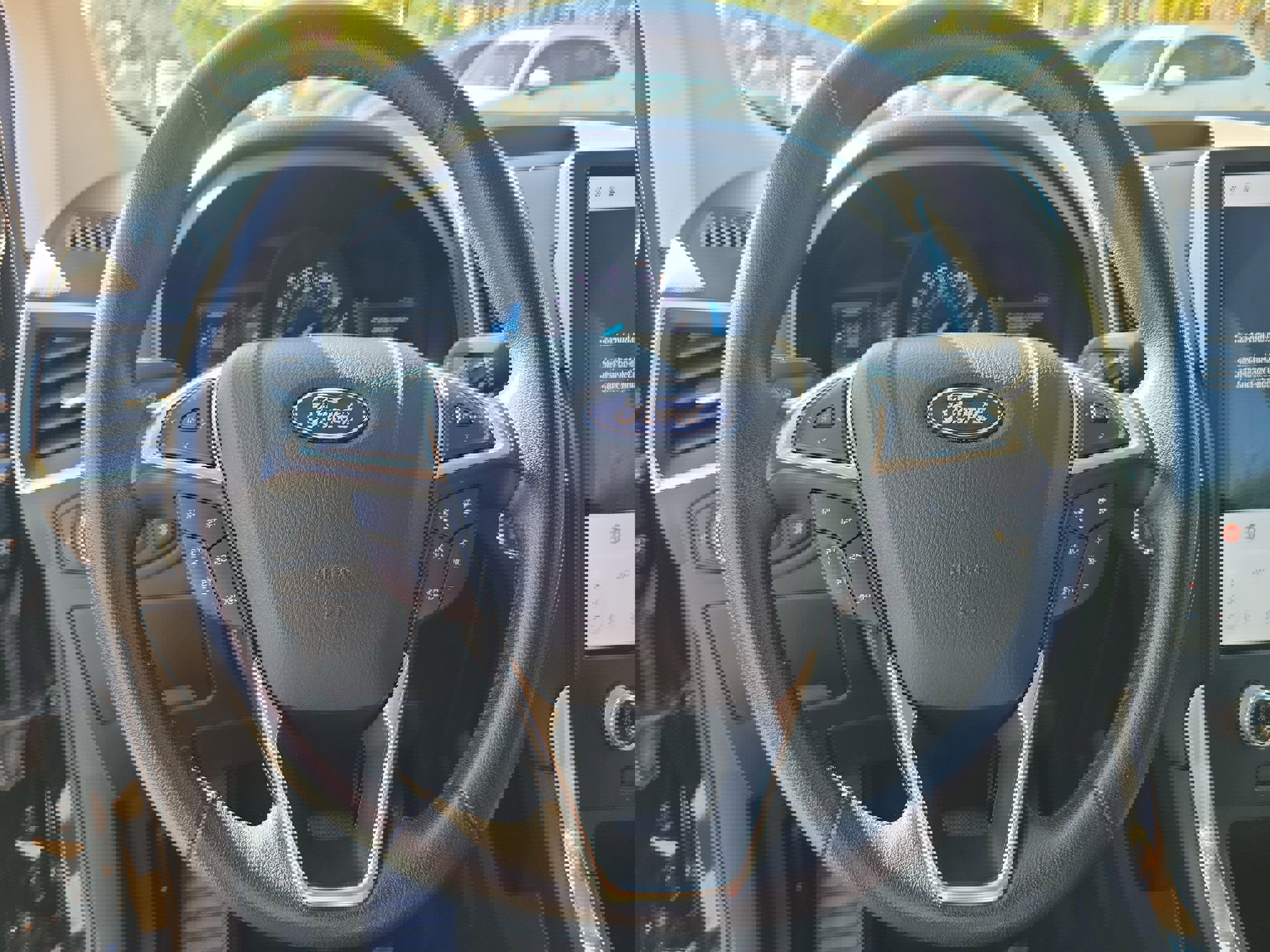 Used 2023 Ford Edge Titanium image 13