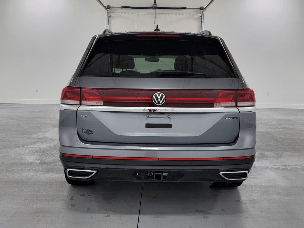 Used 2024 Volkswagen Atlas SE AWD/4WD image 7