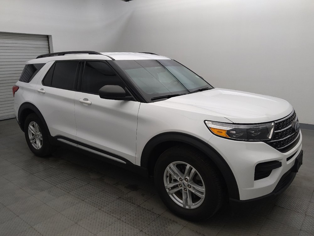 Used 2022 Ford Explorer XLT image 11