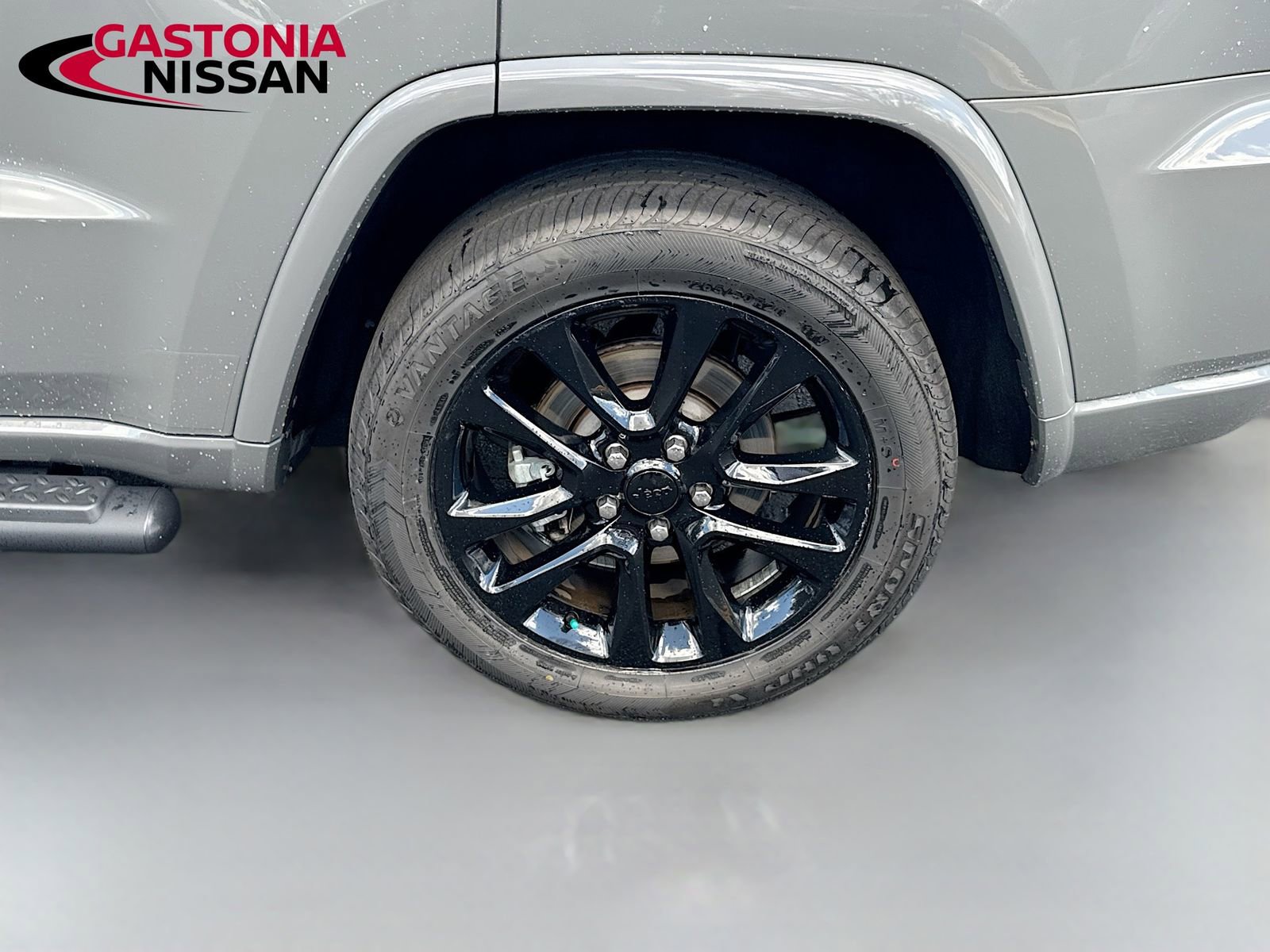 Used 2021 Jeep Grand Cherokee Laredo X image 38