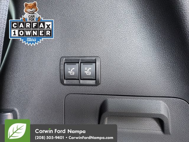 Used 2025 Toyota Sequoia Platinum AWD/4WD image 30