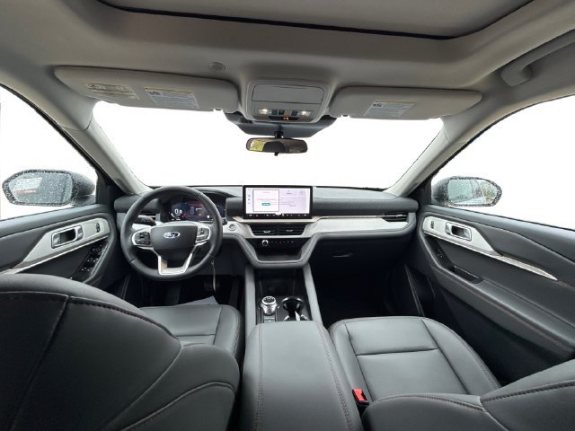New 2026 Ford Explorer Active w/ Active Comfort Package AWD/4WD image 13
