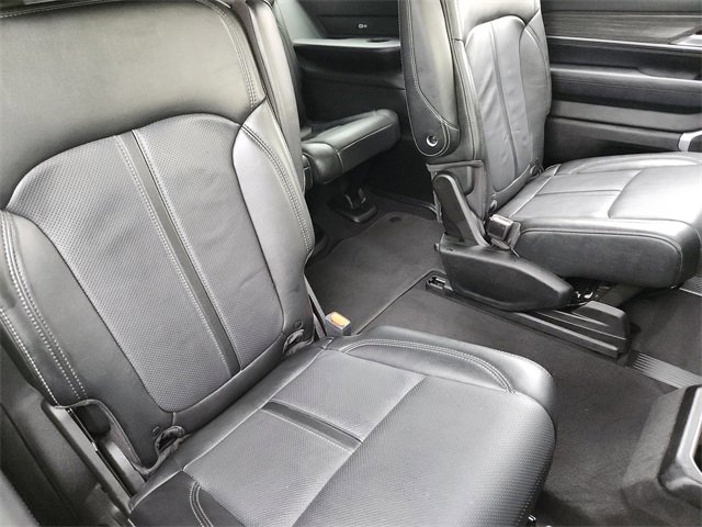 Certified 2024 Jeep Wagoneer Series II image 28