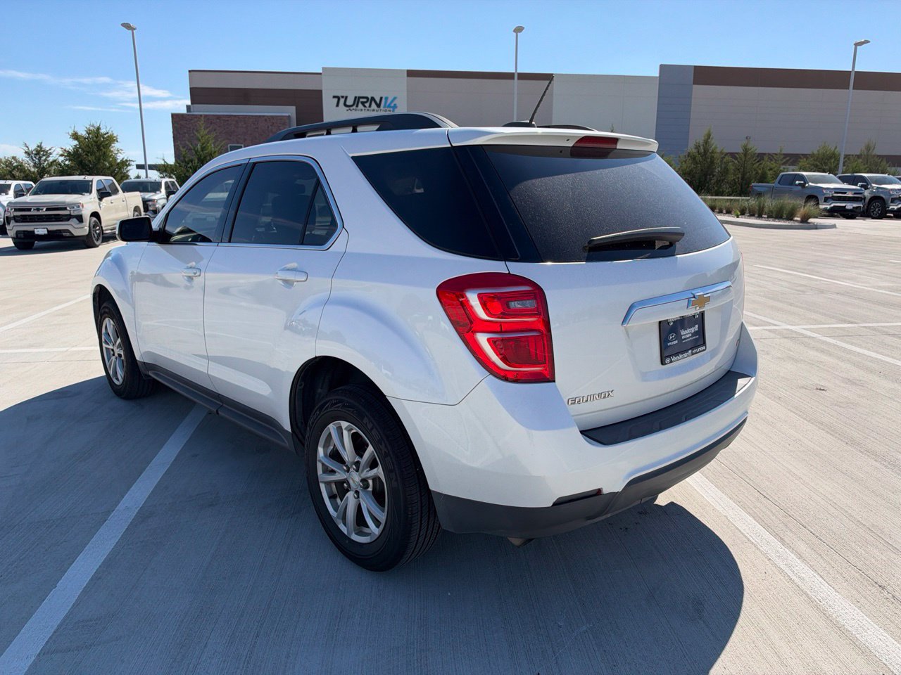 Used 2017 Chevrolet Equinox LT w/ Convenience Package FWD image 7