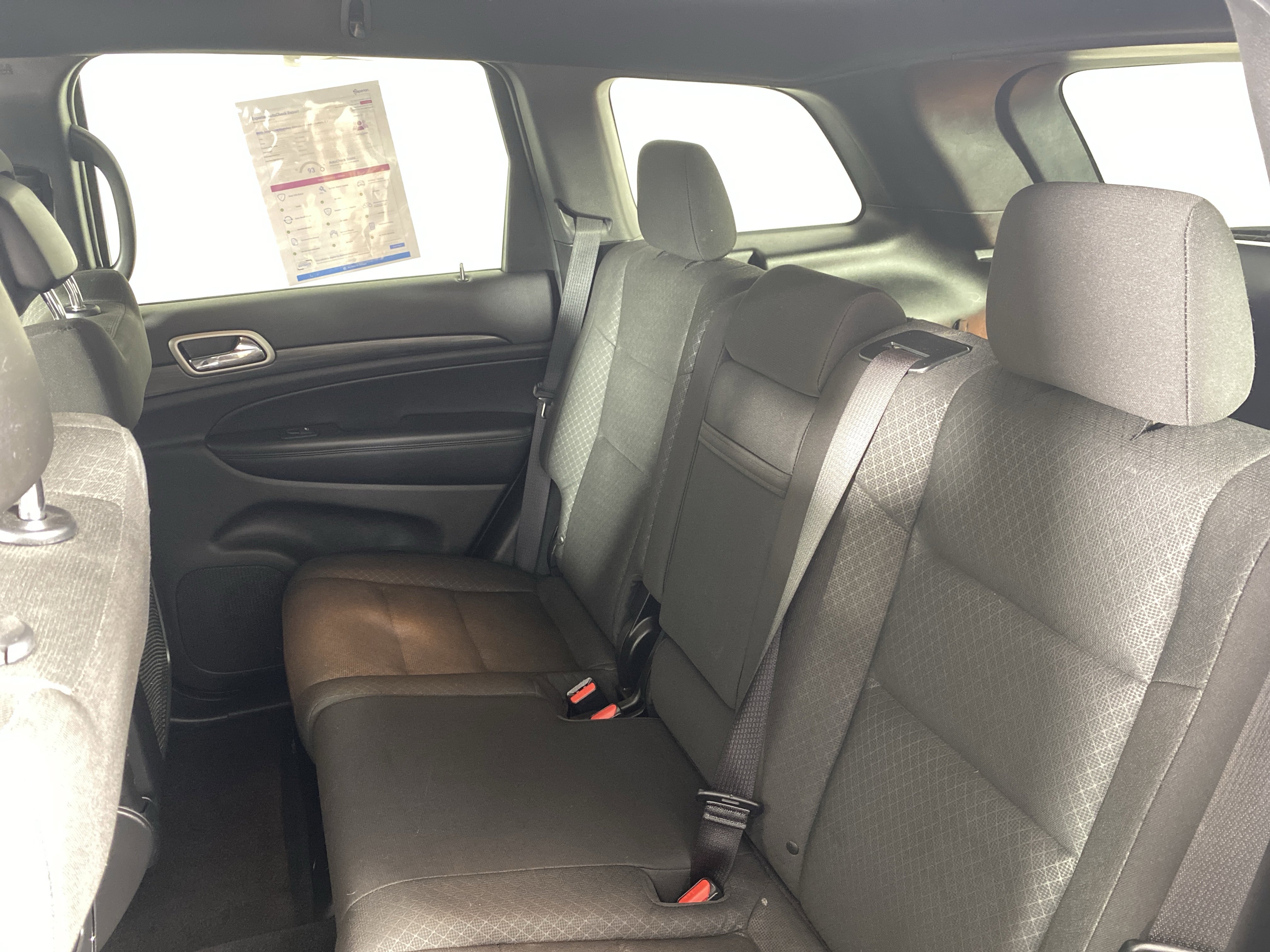 Used 2020 Jeep Grand Cherokee Laredo AWD/4WD image 28