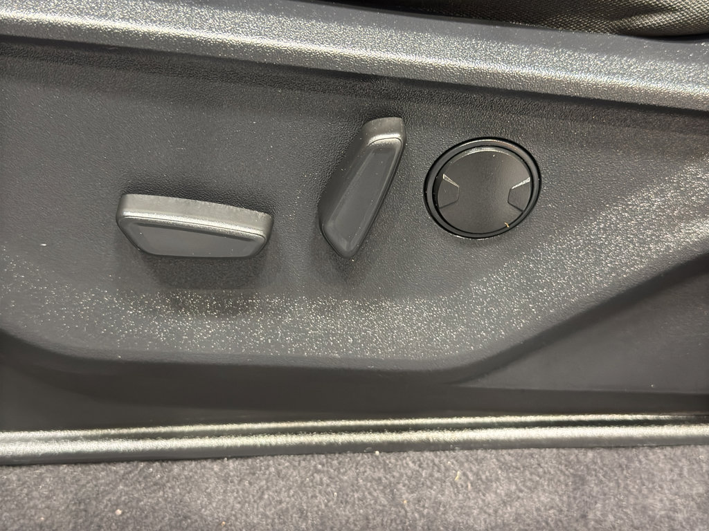 Used 2023 Ford F150 XLT w/ Equipment Group 302A High image 19