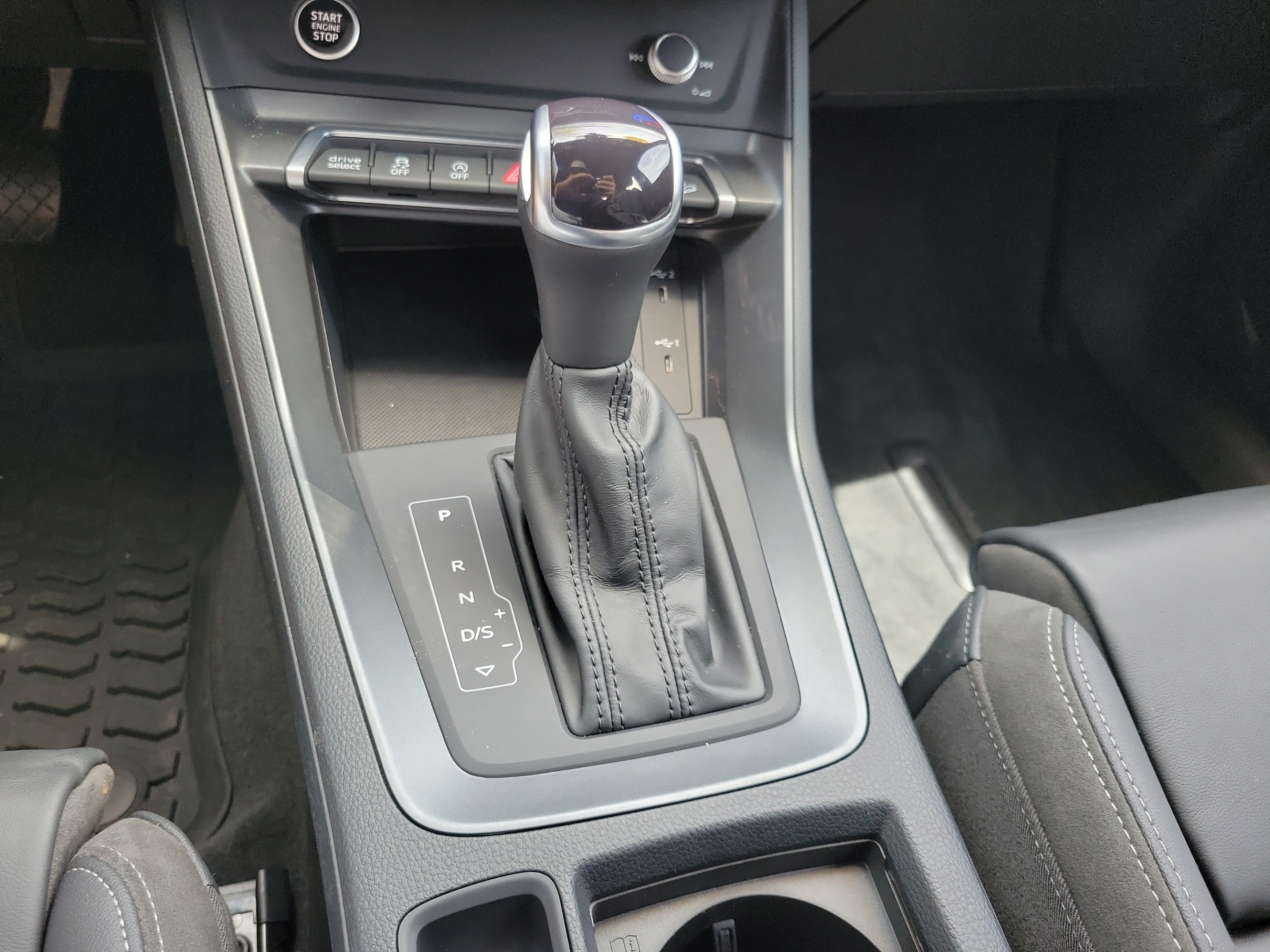Used 2022 Audi Q3 2.0T Premium Plus w/ Premium Plus Package AWD/4WD image 30