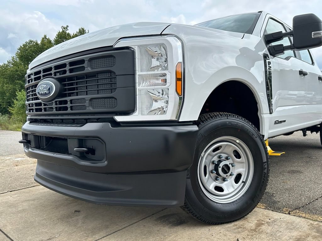 New 2026 Ford F250 XL AWD/4WD image 32