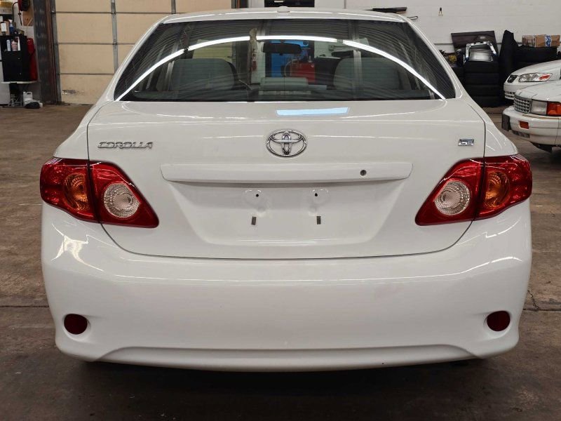 Used 2010 Toyota Corolla LE FWD image 17