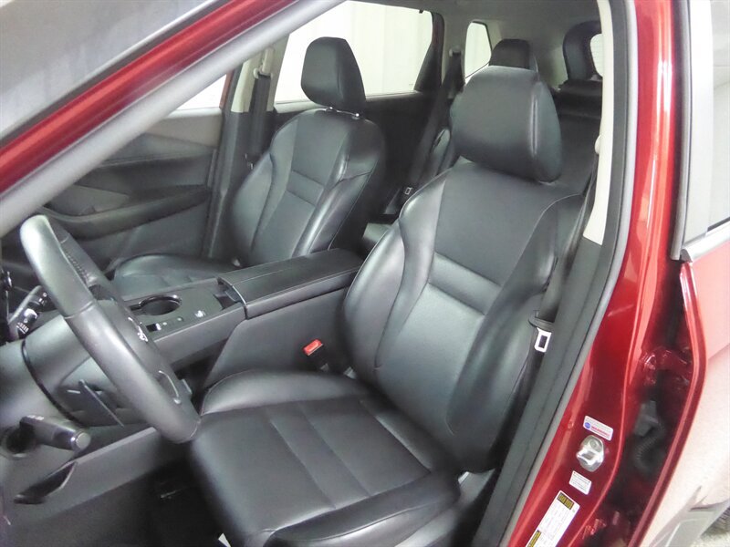Used 2022 Nissan Rogue SV w/ SV Premium Package FWD image 20