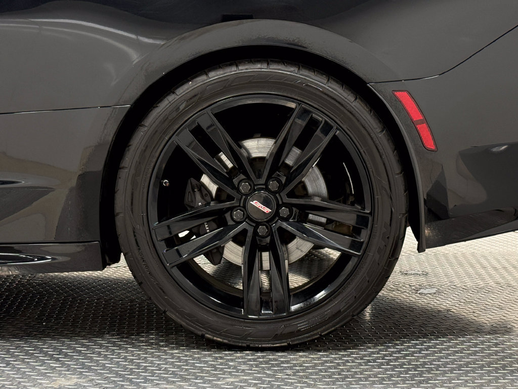 Used 2016 Chevrolet Camaro SS RWD image 37