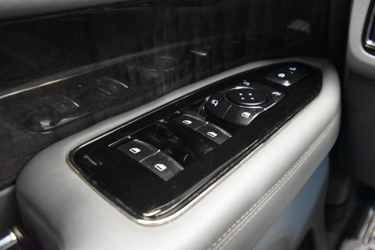 Used 2018 Lincoln Navigator Reserve w/ Technology Package image 34