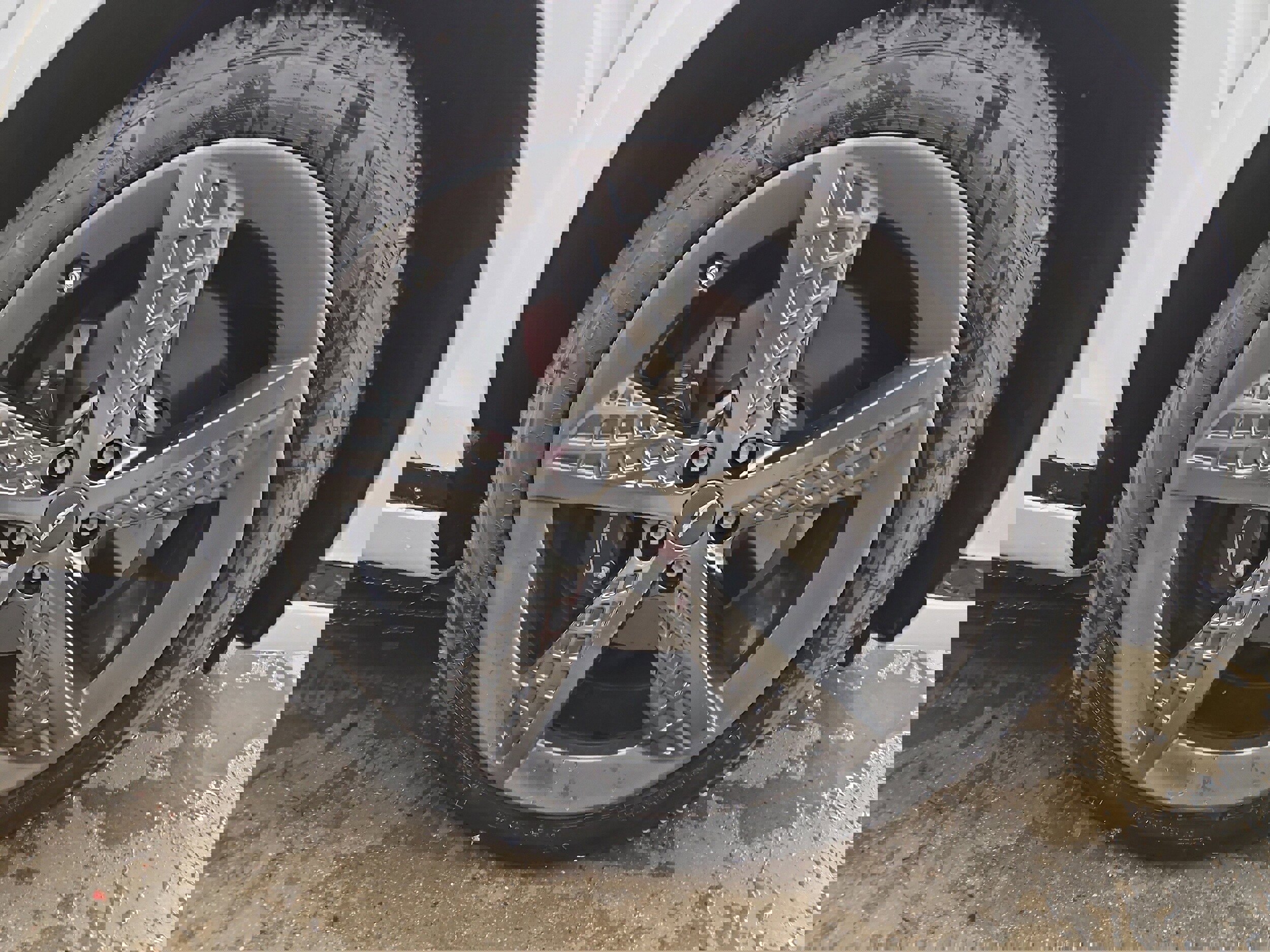 Used 2022 Genesis GV70 3.5T Sport w/ Sport Prestige Package image 28