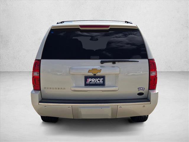 Used 2014 Chevrolet Suburban LTZ image 6