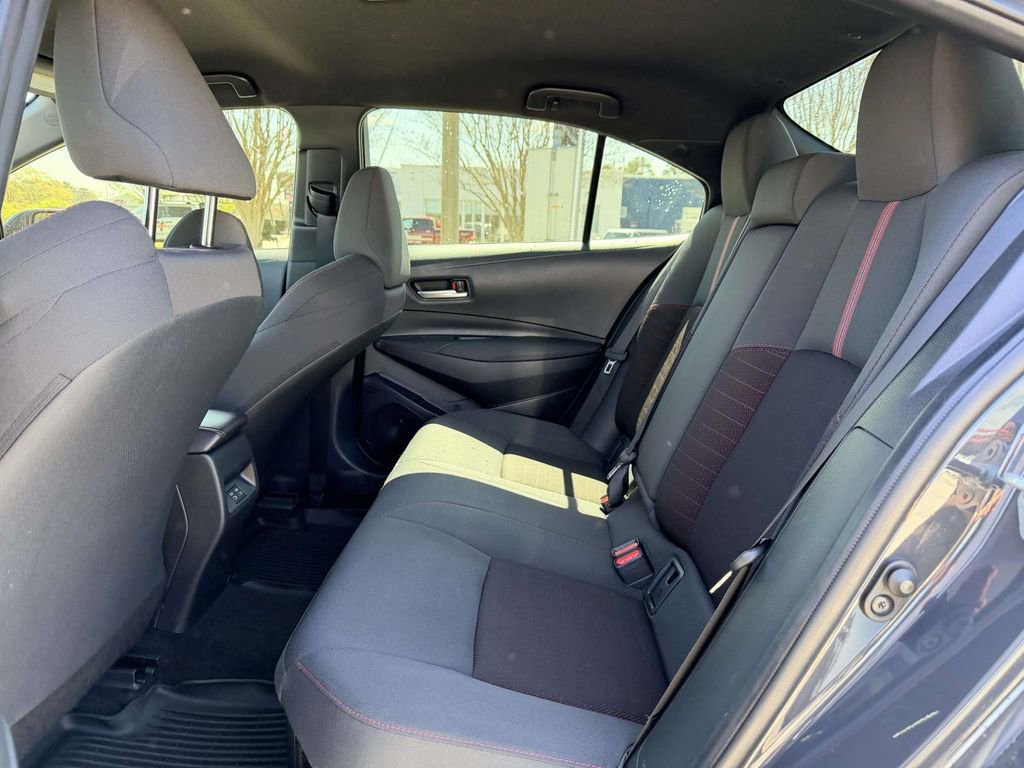 Used 2025 Toyota Corolla SE image 16
