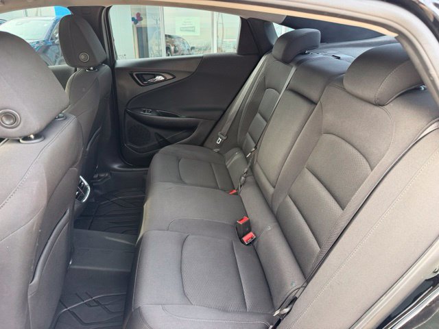 Used 2018 Chevrolet Malibu LT w/ Redline Edition FWD image 27