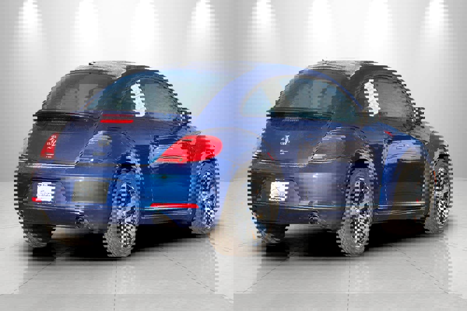 Used 2012 Volkswagen Beetle 2.0T image 2