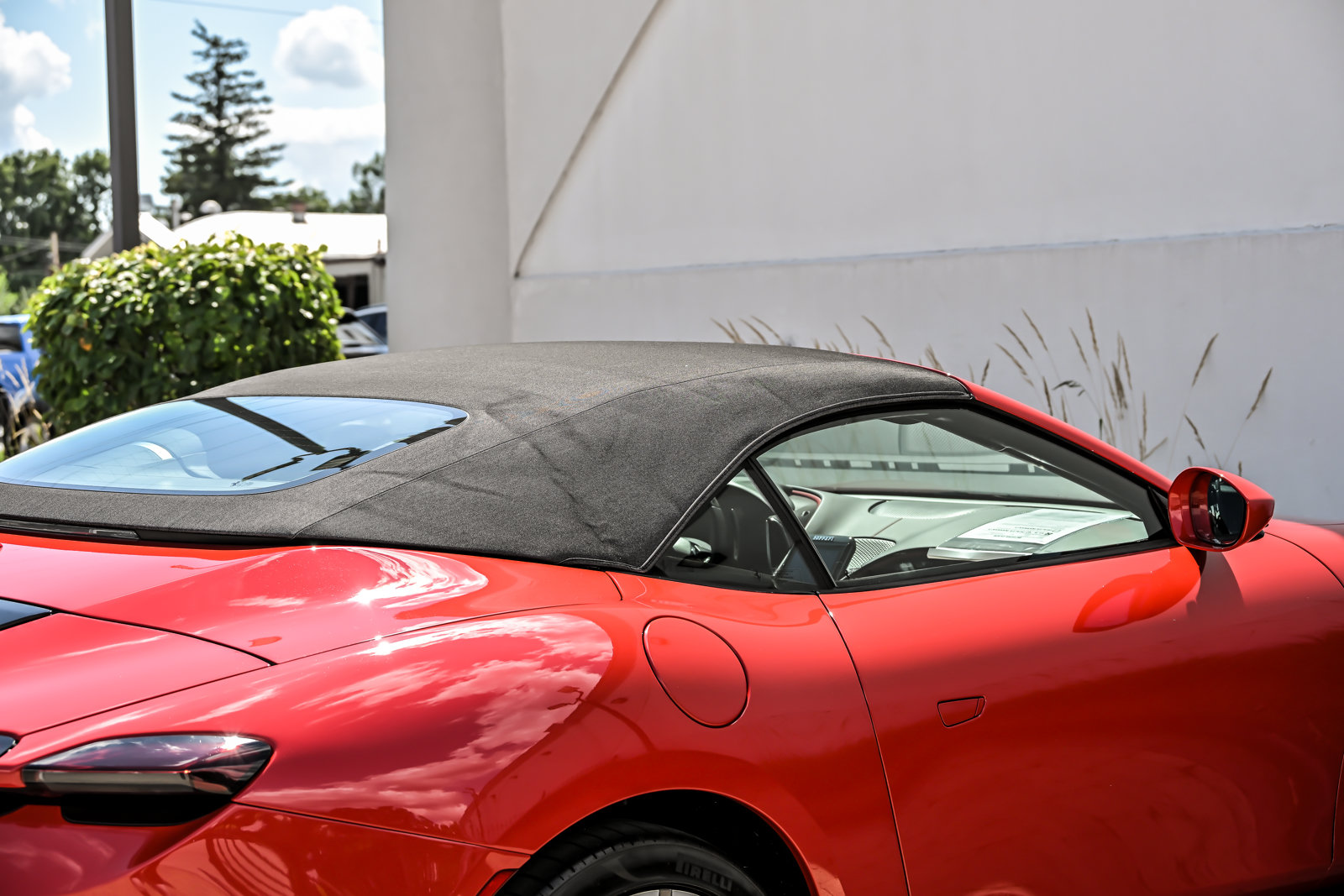 Used 2024 Ferrari Roma Spider RWD image 18