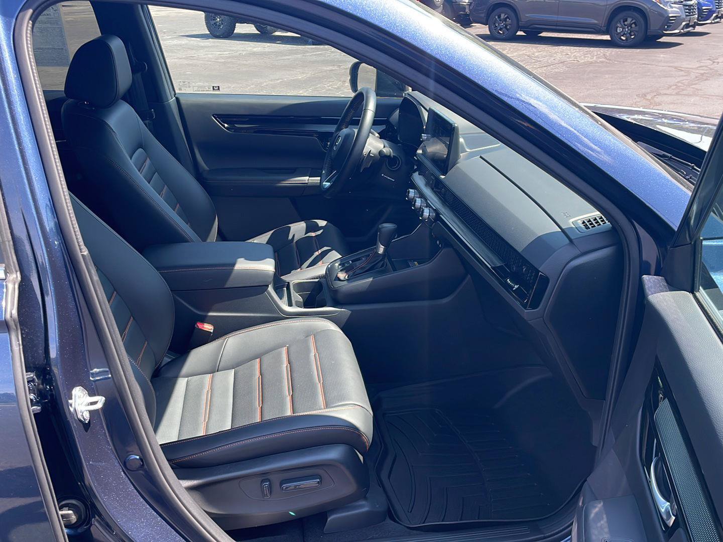 Used 2025 Honda CR-V Sport Touring image 27