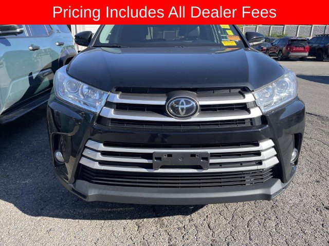 Used 2019 Toyota Highlander XLE AWD/4WD image 13