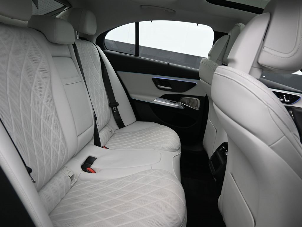 Used 2024 Mercedes-Benz E 450 E 450 image 24