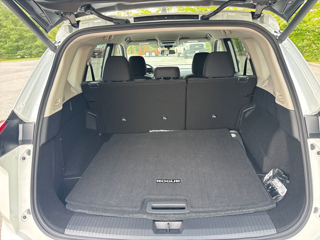 New 2026 Nissan Rogue SV AWD/4WD image 23