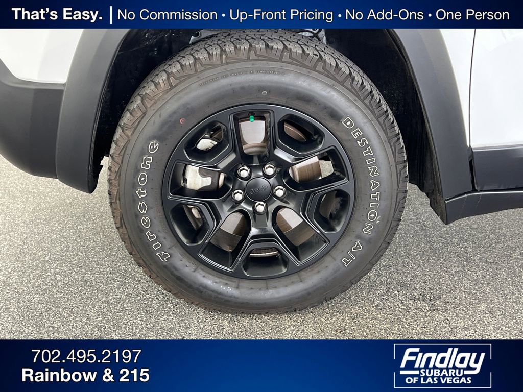 Used 2022 Jeep Cherokee Trailhawk w/ Comfort/Convenience Group image 30