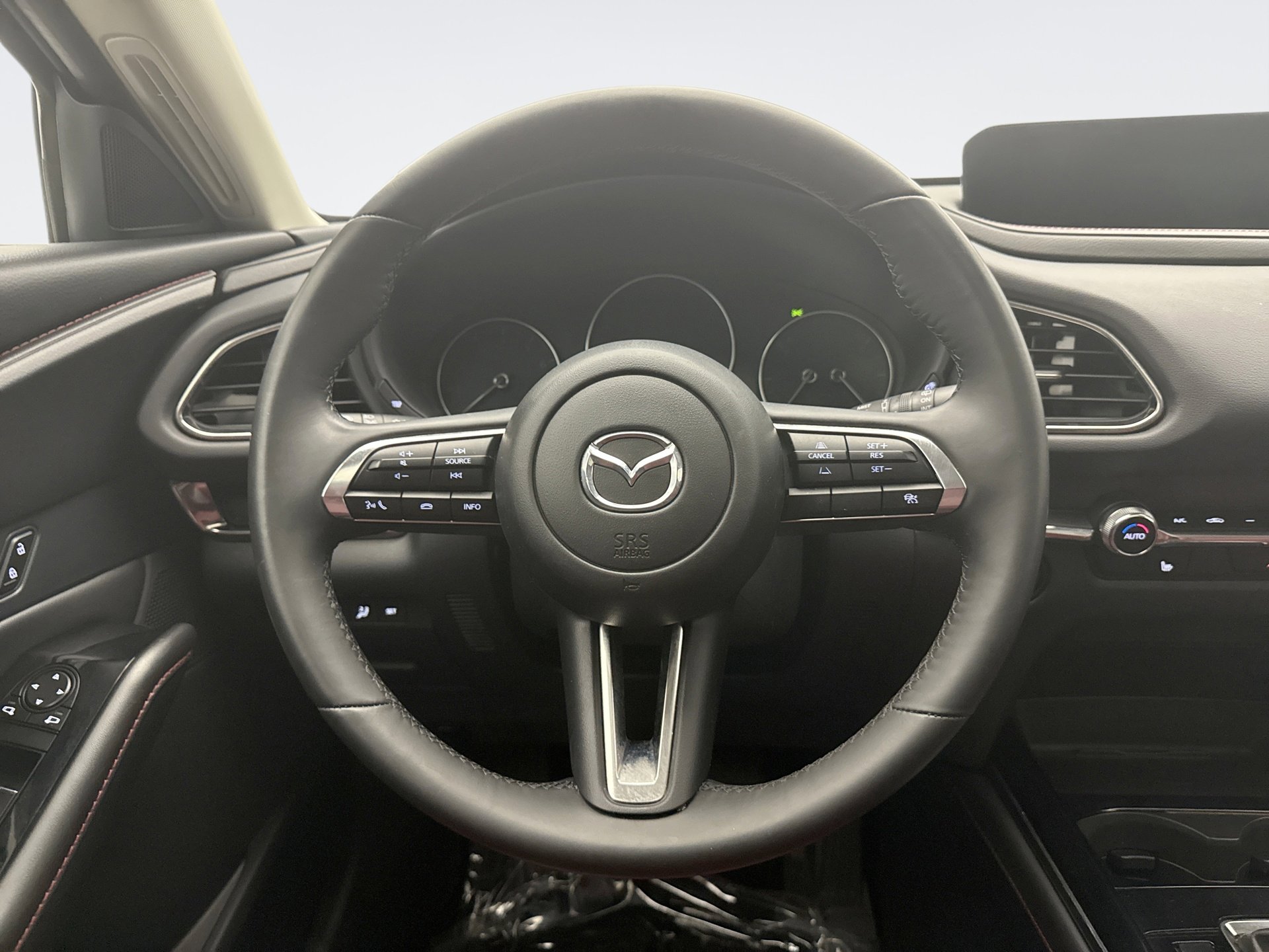 Used 2024 MAZDA CX-30 AWD 2.5 S w/ Preferred Package image 12