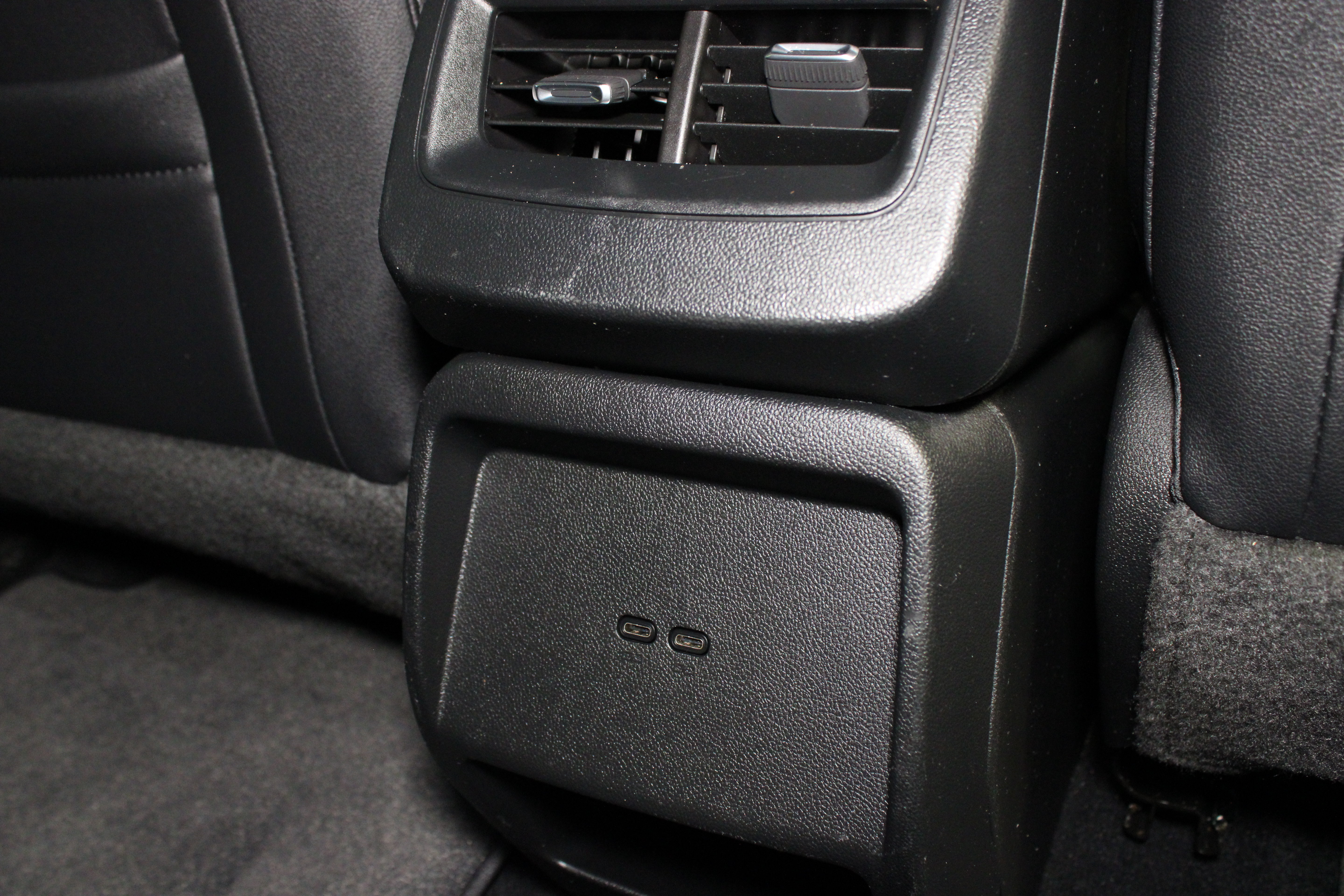 Used 2024 Chevrolet Equinox EV LT FWD image 16