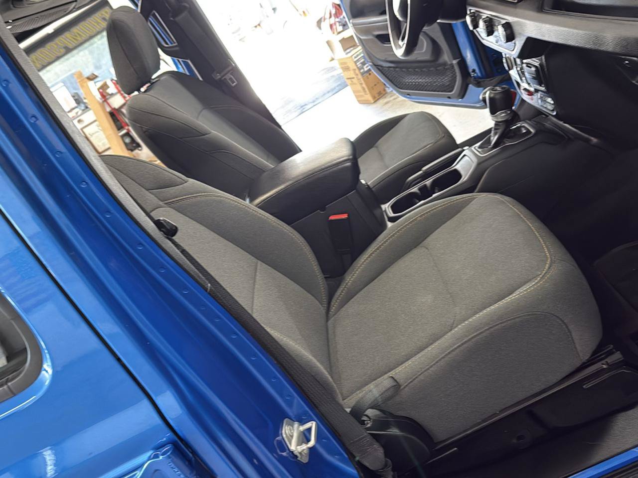 Used 2024 Jeep Wrangler Unlimited AWD/4WD image 55