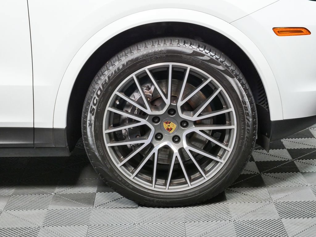 Certified 2021 Porsche Cayenne Coupe AWD/4WD image 40