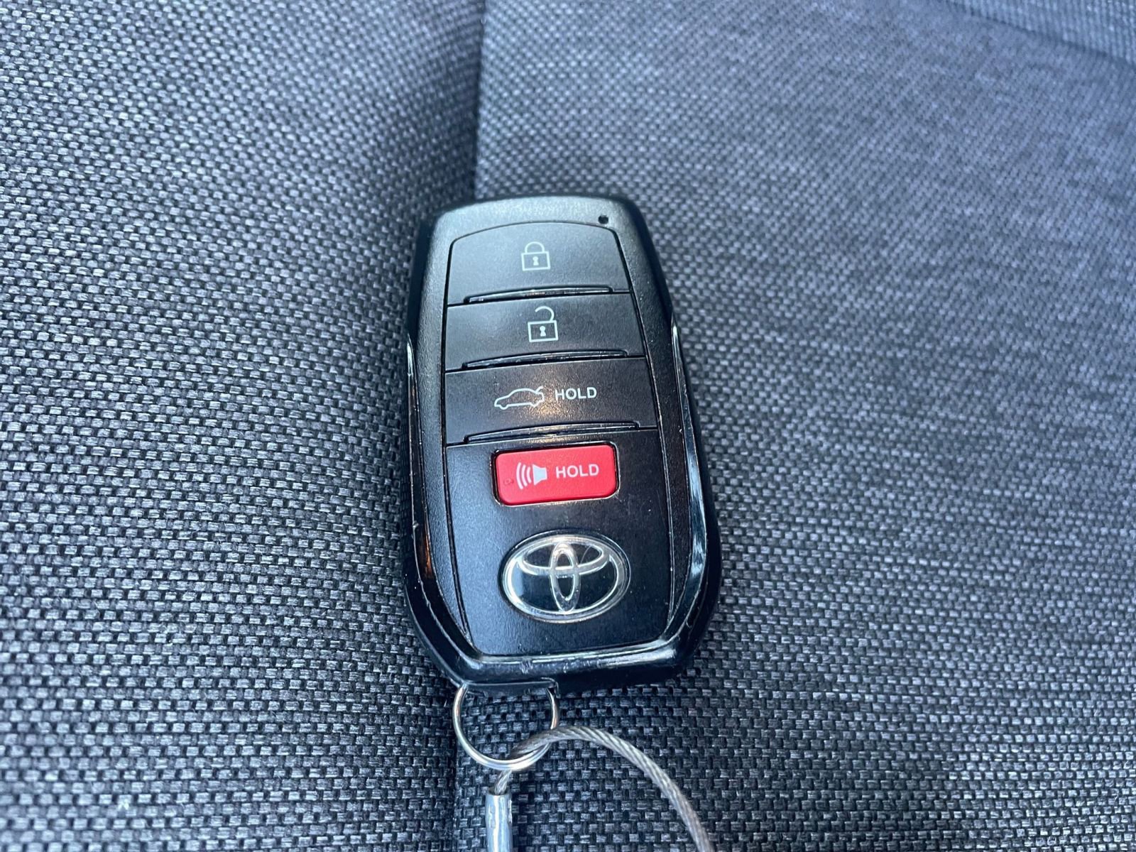 Used 2025 Toyota Camry LE image 22