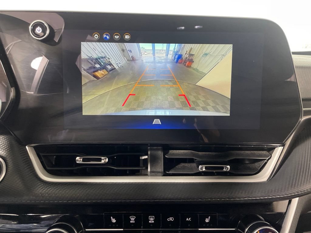 Used 2025 Chevrolet Equinox LT AWD/4WD image 16