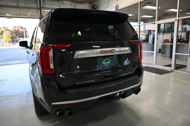 Used 2023 GMC Yukon Denali w/ LPO, Floor Liner Package AWD/4WD image 6