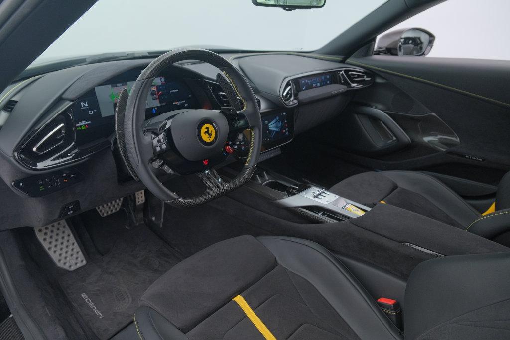 Used 2025 Ferrari 12Cilindri RWD image 37