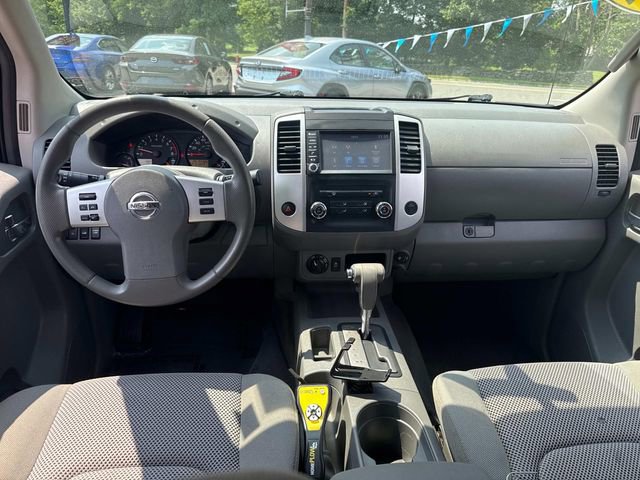 Used 2019 Nissan Frontier SV image 14