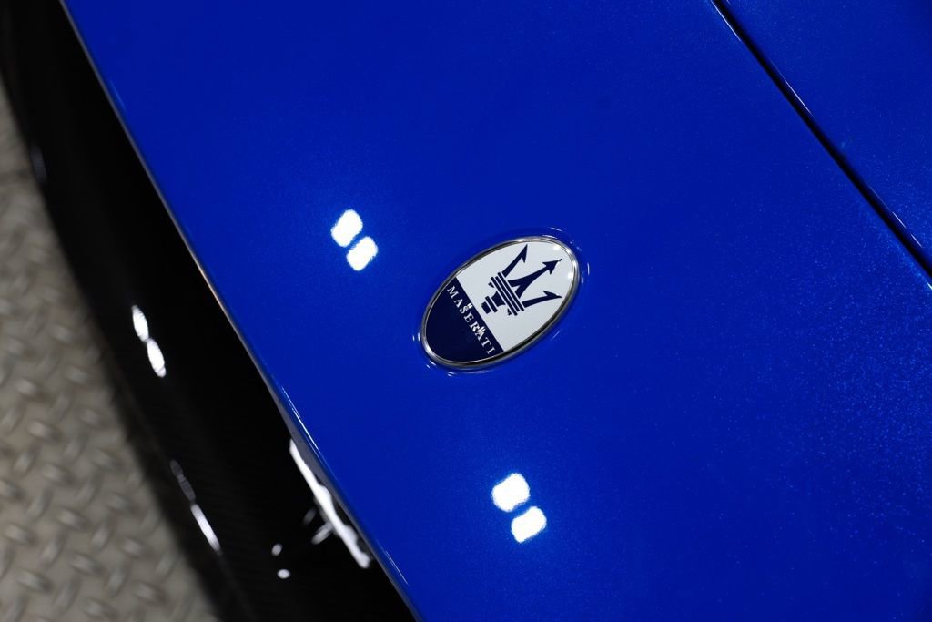 Used 2023 Maserati MC20 Coupe image 23