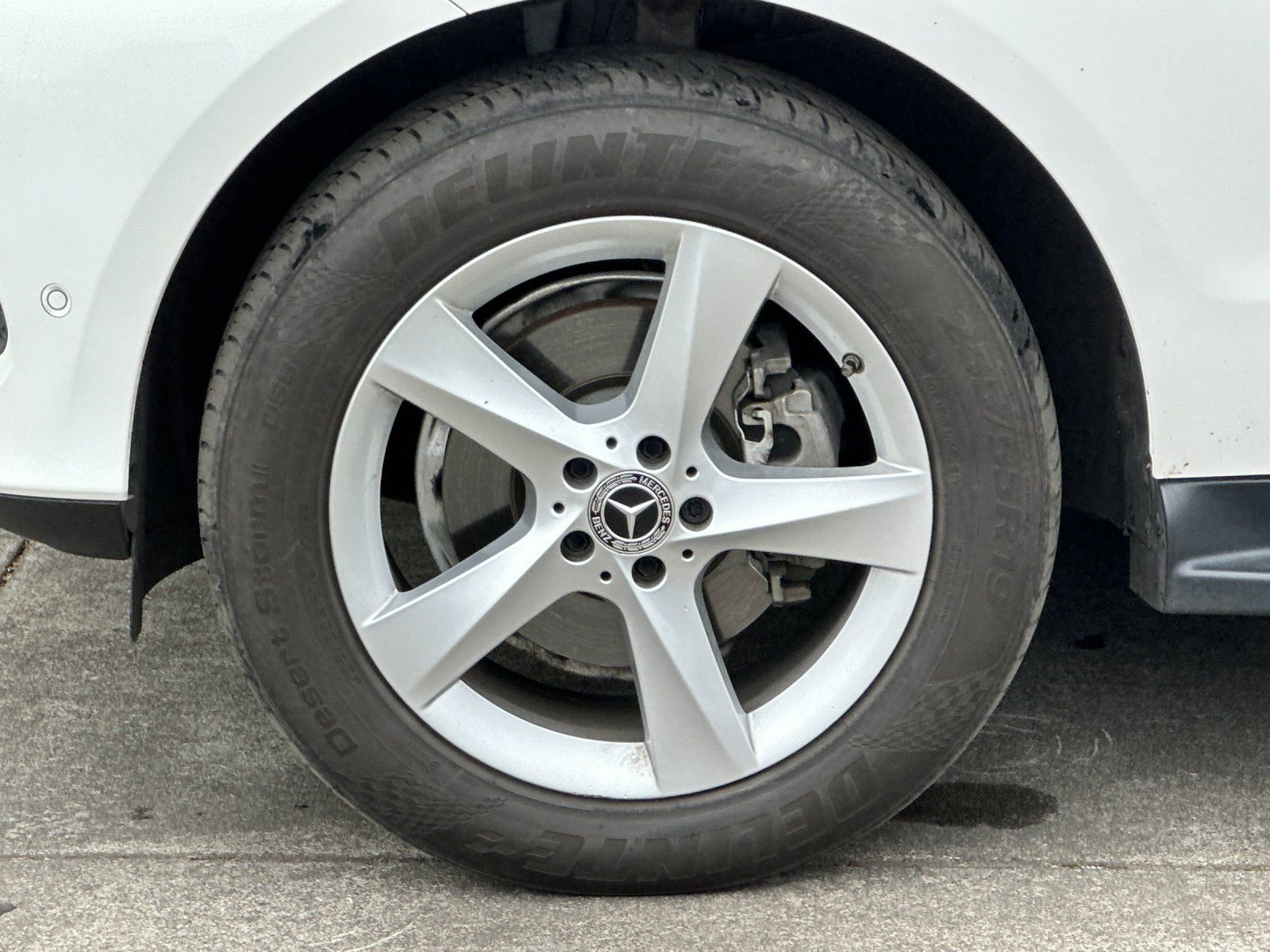 Used 2018 Mercedes-Benz GLE 350 4MATIC image 24