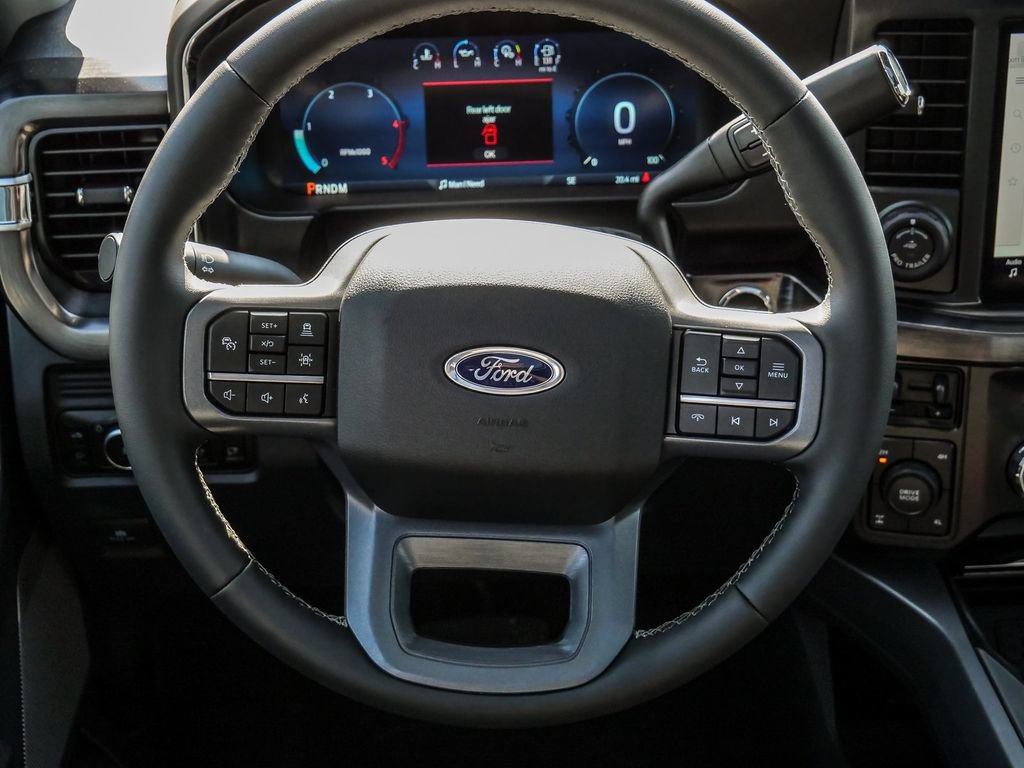 New 2026 Ford F250 Lariat w/ Black Appearance Package AWD/4WD image 37